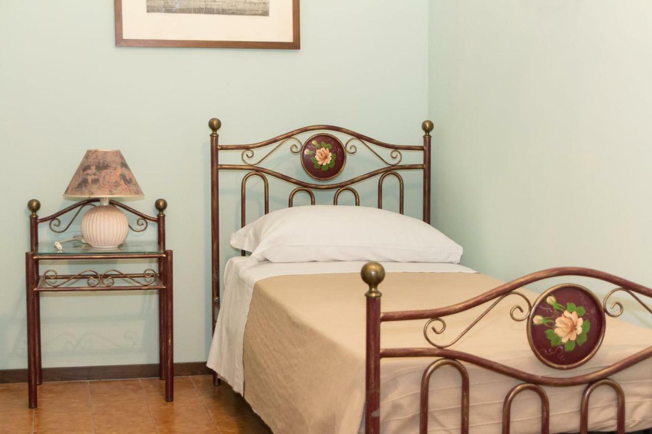 Casa Del Grande Vecchio Bed & Breakfast Airasca Bagian luar foto