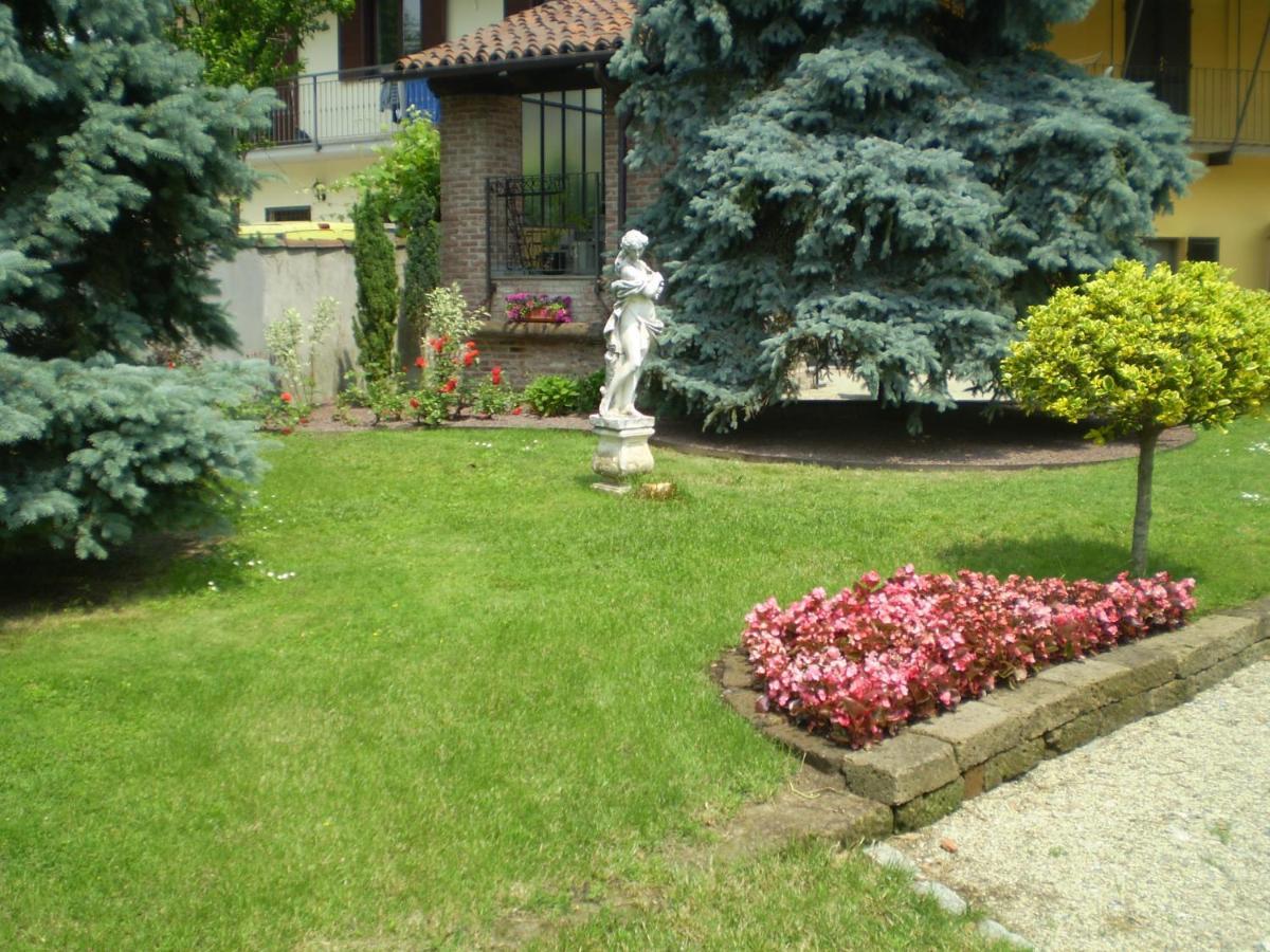 Casa Del Grande Vecchio Bed & Breakfast Airasca Bagian luar foto